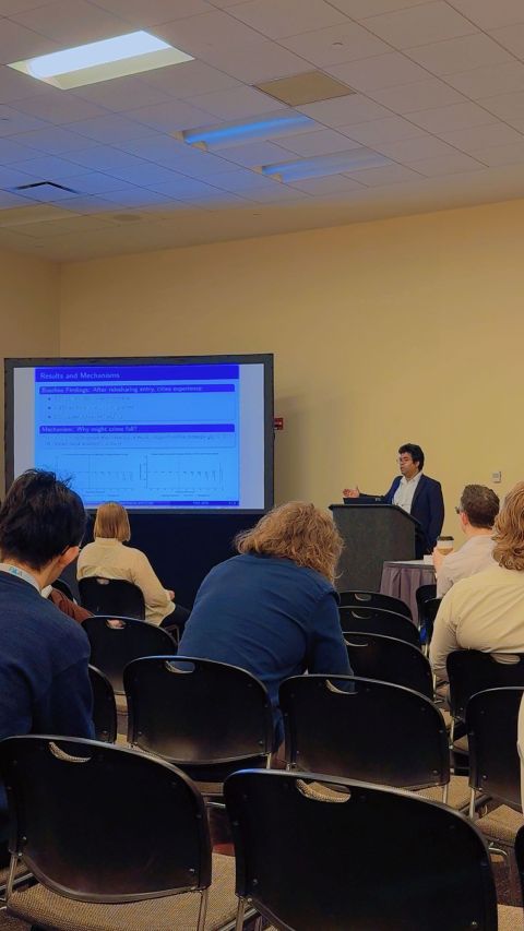 Emtiaz Hritan presenting at the 2026 Population Association of America Annual Meeting